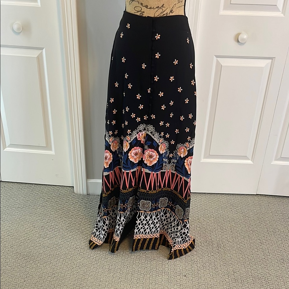 Express Black and White A-line Maxi Skirt Resort Wear
